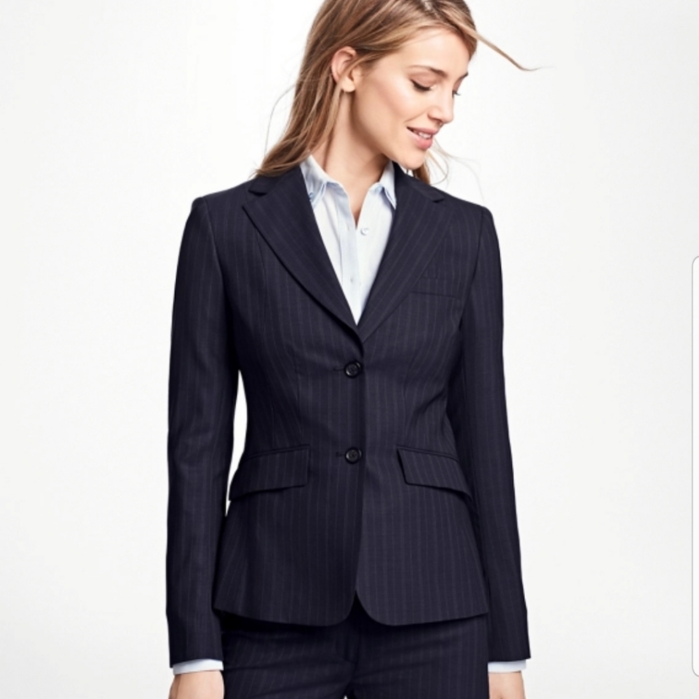 Brooks Brothers 346 Navy Blue Pinstripe Two Button All Seasons Wool Blazer Sz 12